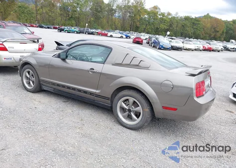 2005 Ford Mustang V6 Deluxe/V6 Premium из США, поврежденный, VIN 1ZVFT80N355238167